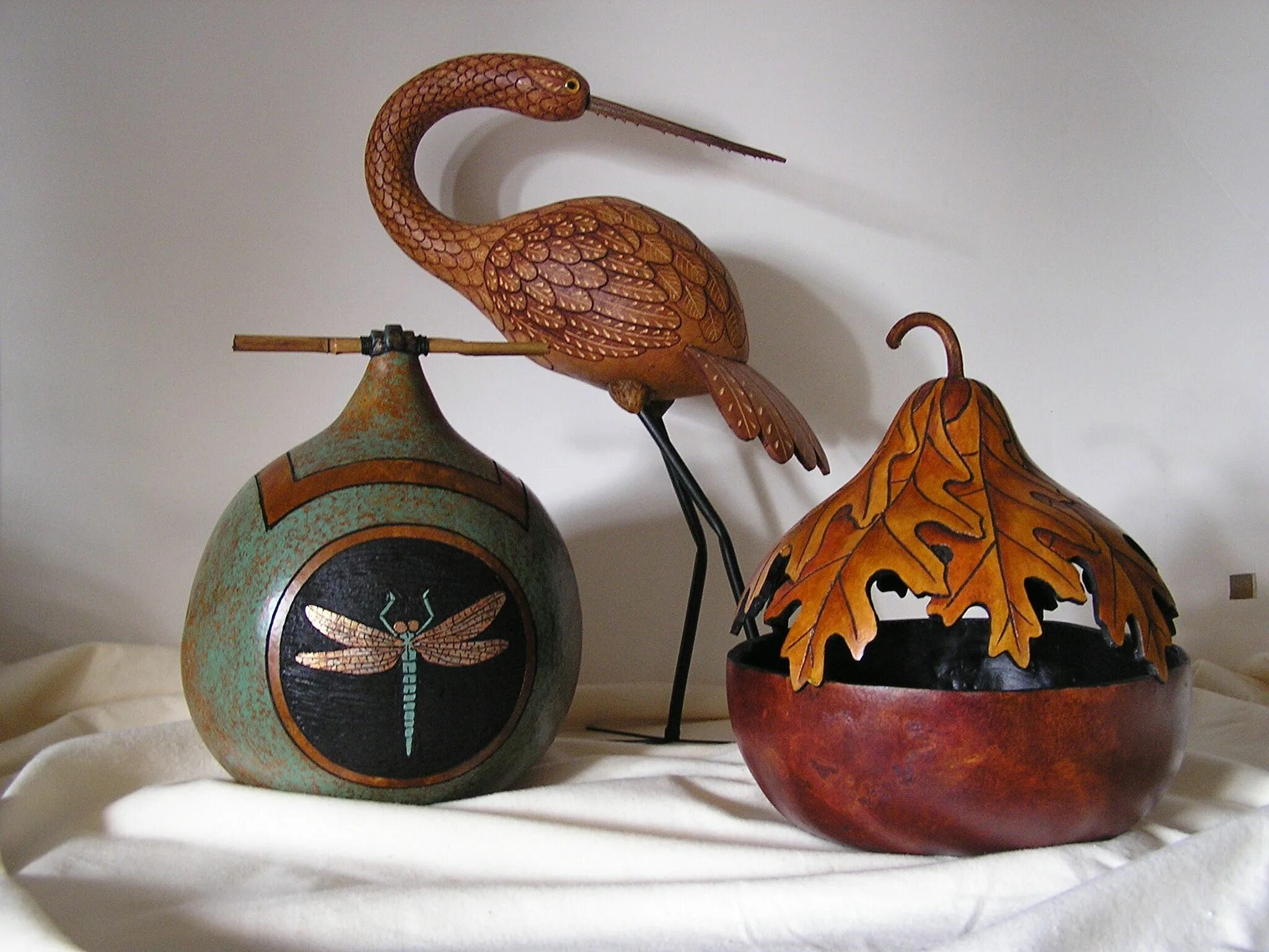 Поделки из декоративной тыквы фото Grouped gourds by Susan K. Burton Painted gourds, Gourds crafts, Gourds
