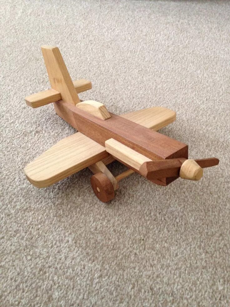 Поделки из дерева для начинающих фото Pin by Kleber Luquini on Aviões de Madeira Wooden toys diy, Wooden toy cars, Woo