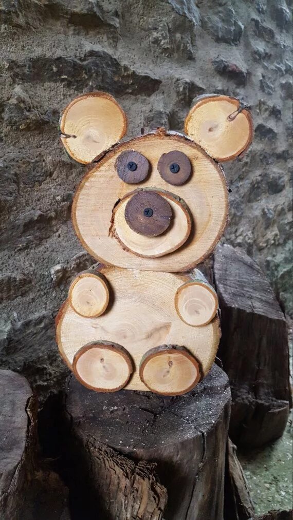 Поделки из дерева своими руками фото Loading... Wood log crafts, Wood craft projects, Christmas wood