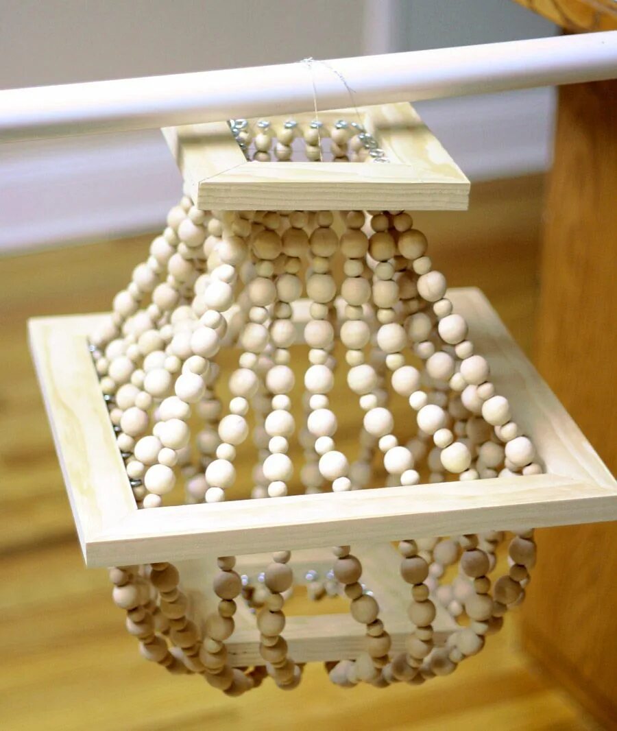 Поделки из деревянных бусин своими руками фото The House of Wood - The DIY Life of a Military Wife Diy hanging light, Wood bead