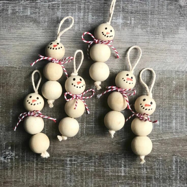 Поделки из деревянных бусин своими руками фото Wood Bead Snowman Ornaments Christmas ornament crafts, Xmas crafts, Christmas or