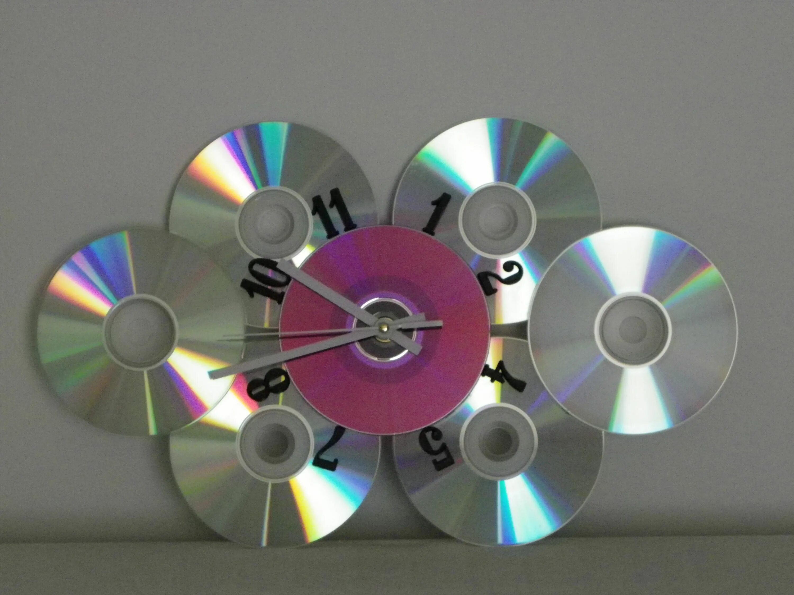 Поделки из дисков своими руками фото Pin by Catherine Hill on Cool Crafty Ideas Recycled cd crafts, Cd crafts, Cd art