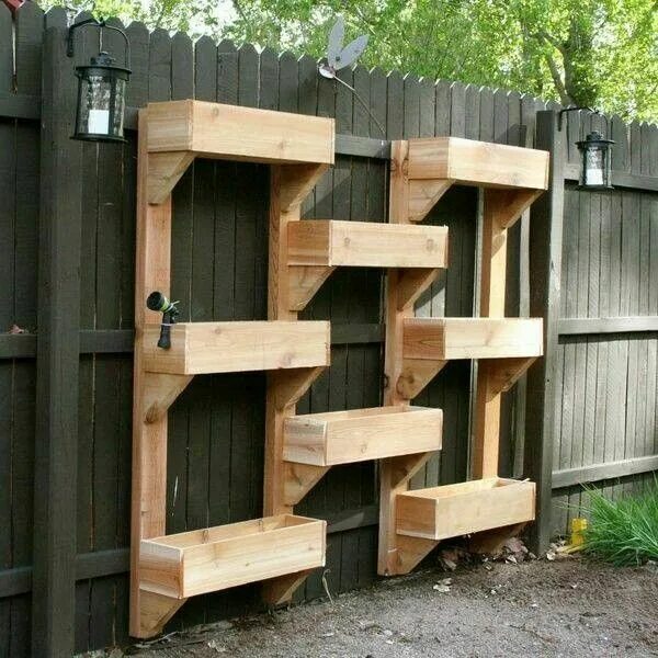 Поделки из досок фото 40 DIY Möbel aus alten Paletten fürs Zuhause und den Garten Vertical garden diy,