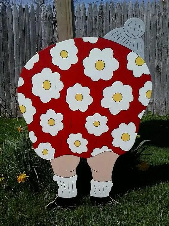 Поделки из фанеры для сада фото Backside Lady Wood Yard Artgrandma Bending Over Outdoor Wood - Etsy New Zealand 