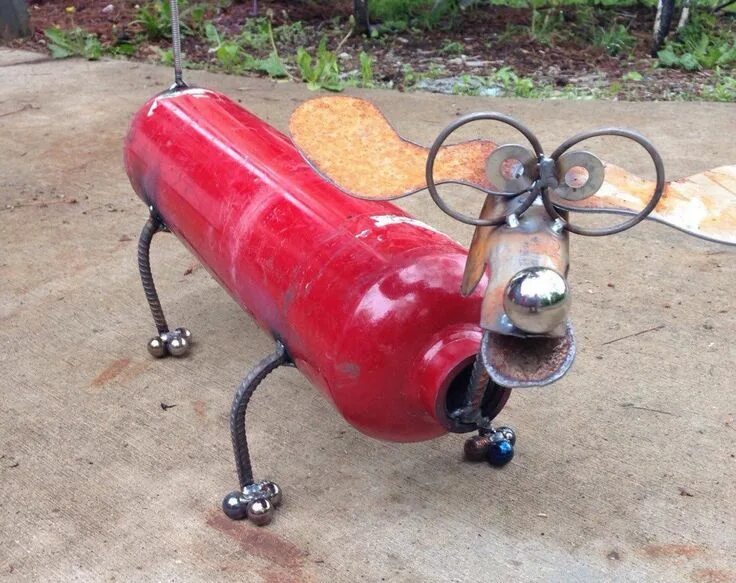 Поделки из фреоновых баллонов своими руками фото Fire extinguisher dog recycled garden yard art Welding art, Metal art, Fire exti