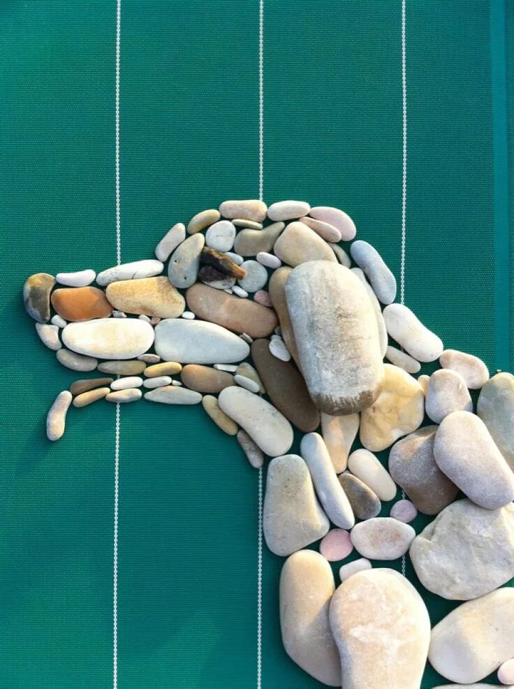 Поделки из гальки своими руками фото I Create Art From Stones I Find On The Beach Scultura su roccia, Pittura su piet