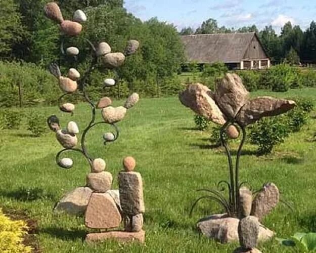 Поделки из камня для сада фото 25 Unique Backyard Designs, Wrought Iron Furniture and Yard Decorations Landscap