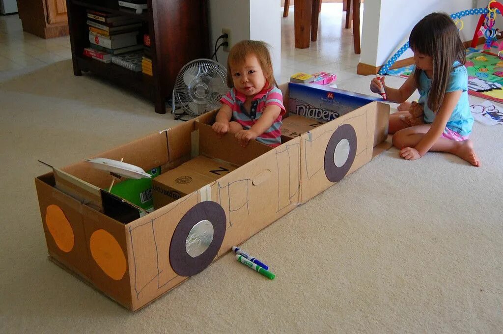 Поделки из картона фото для детей ikat bag: Cardboard Car Cardboard car, Cardboard crafts, Ikat bag