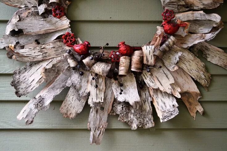 Поделки из коры дерева своими руками фото birchbark wreath Birch bark crafts, Birch bark, Tree bark crafts