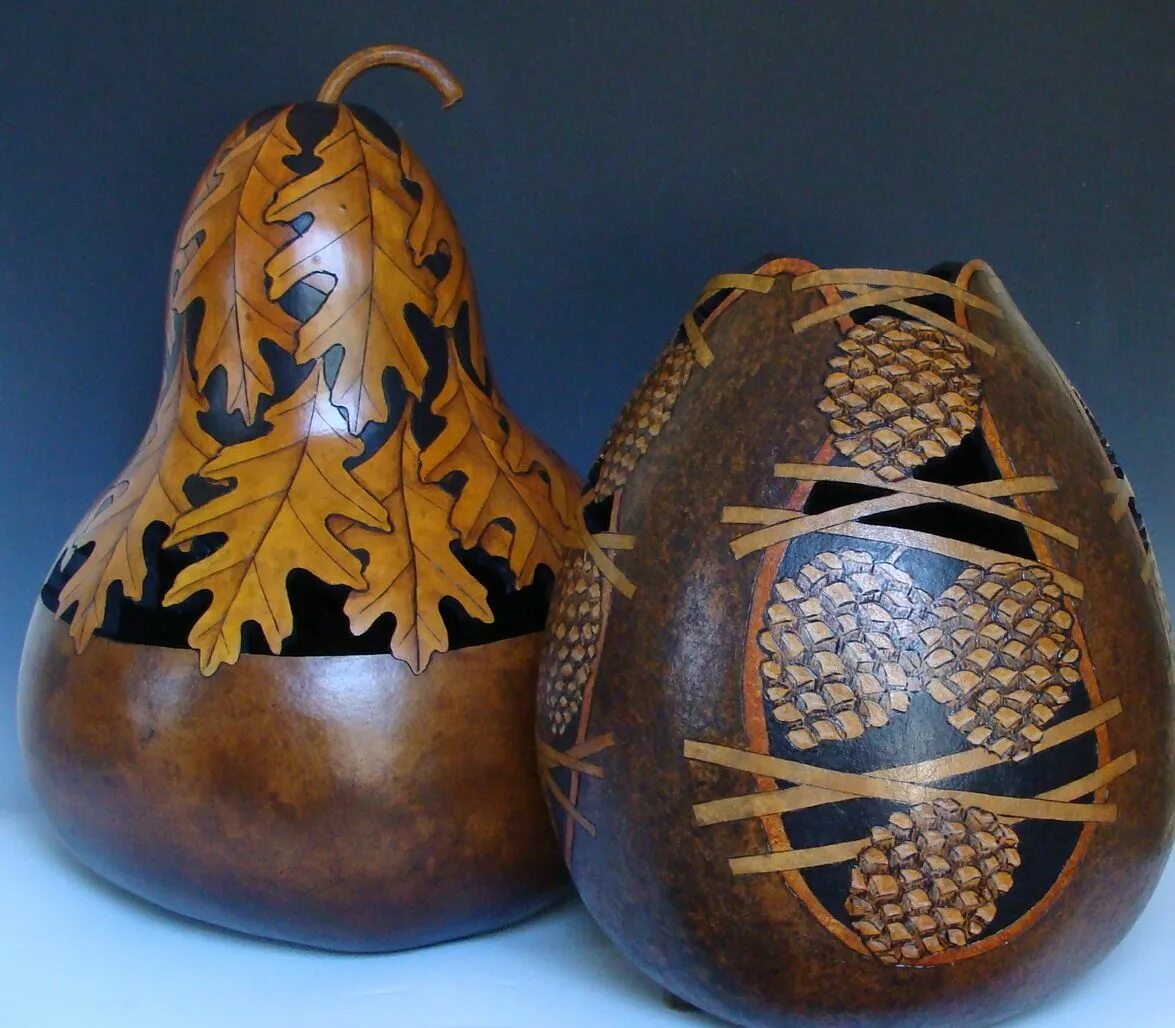 Поделки из лагенарии фото Both these gourds are headed to AZ. The oak leaf one is about 24" high. Decorati