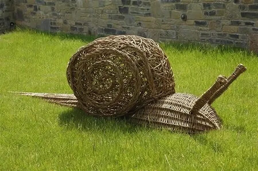 Поделки из лозы фото English Willow Baskets Willow weaving, Willow garden, Twig art