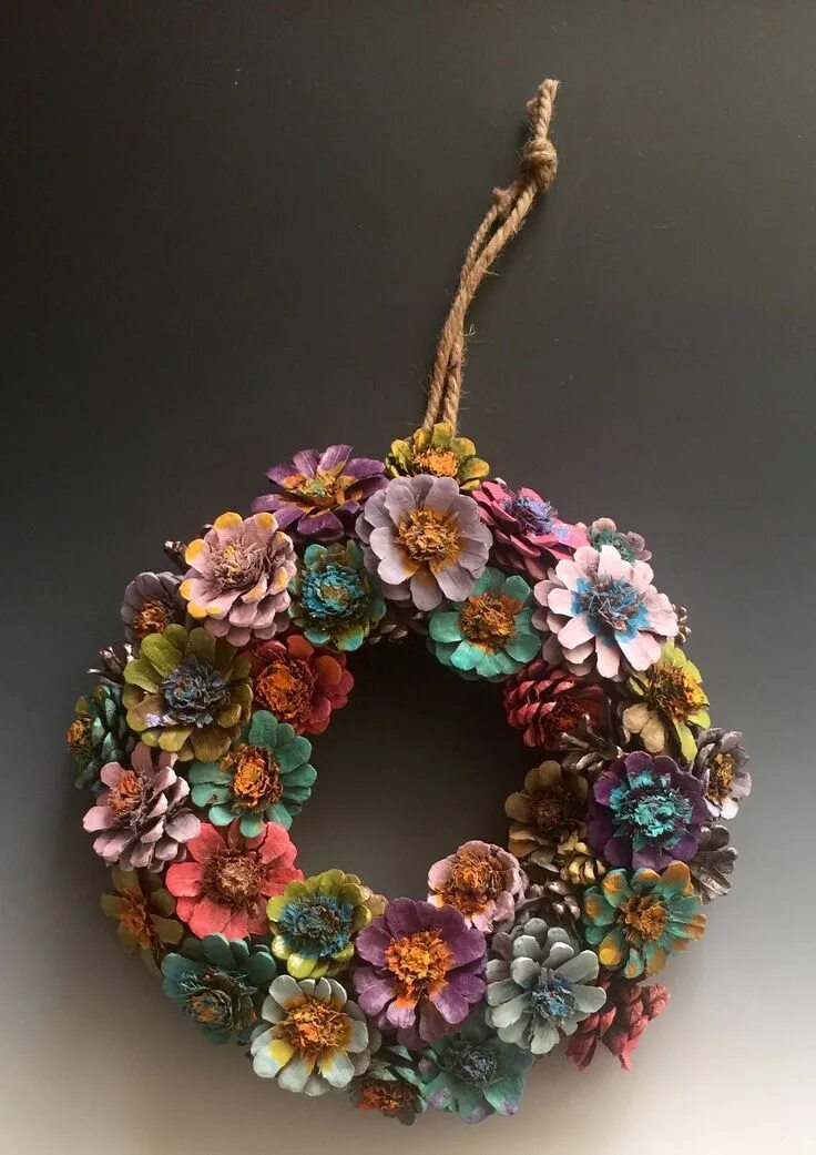 Поделки из материала своими руками фото Image result for acorn christmas crafts Pine cone art, Cones crafts, Wreath craf