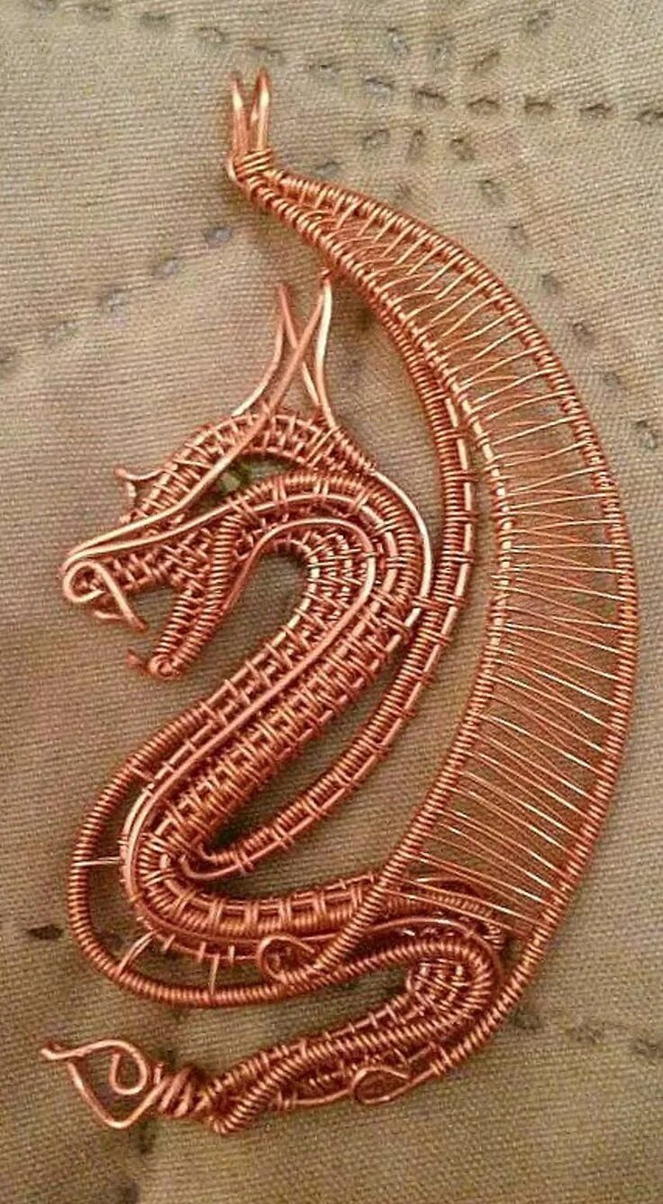 Поделки из медной проволоки своими руками фото Wire wrapped dragon pendant Etsy Wire work jewelry, Wire wrapped jewelry, Beads 