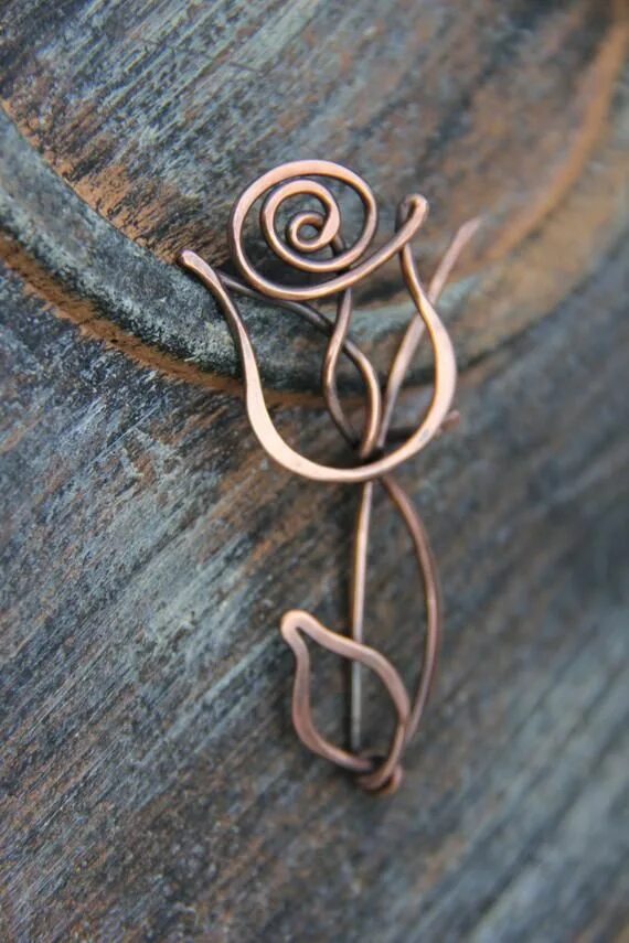Поделки из медной проволоки своими руками фото Alfiler de chal pasador de bufanda alfiler de cobre Etsy in 2020 Diy wire jewelr
