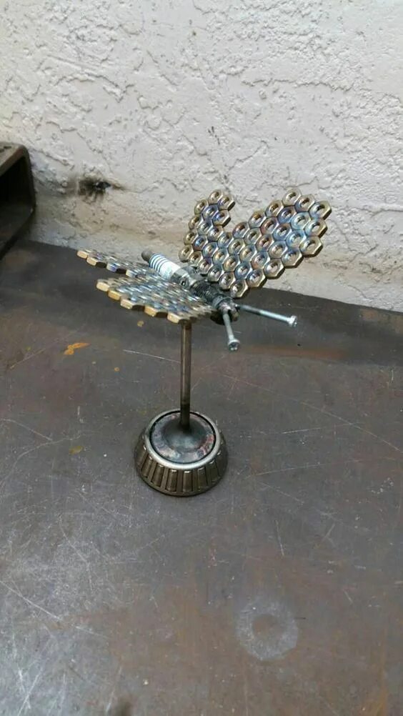 Поделки из металла сваркой фото welding scrap metal art #Weldingart Scrap metal art, Metal art, Metal art projec