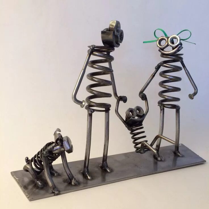 Поделки из металла своими руками сварка фото Spring Figure Family - Etsy Scrap metal art, Metal sculpture, Metal art projects