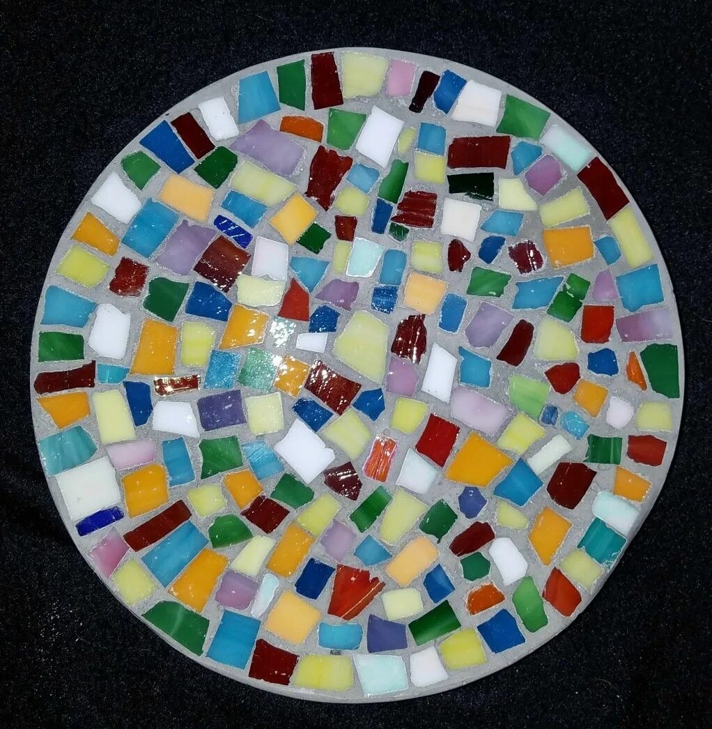 Поделки из мозаики фото Stepping stone using scrap glass J DeVore Creations Mosaic art projects, Mosaic 