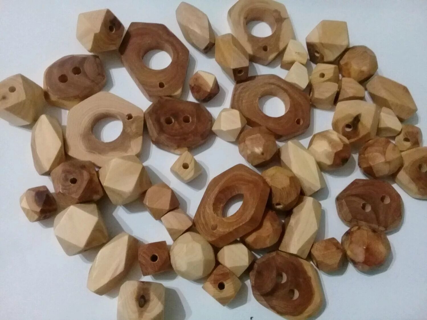Поделки из можжевельника фото Многогранники на любой выбор. из можжевельника. Для слингобус в интернет-магазин