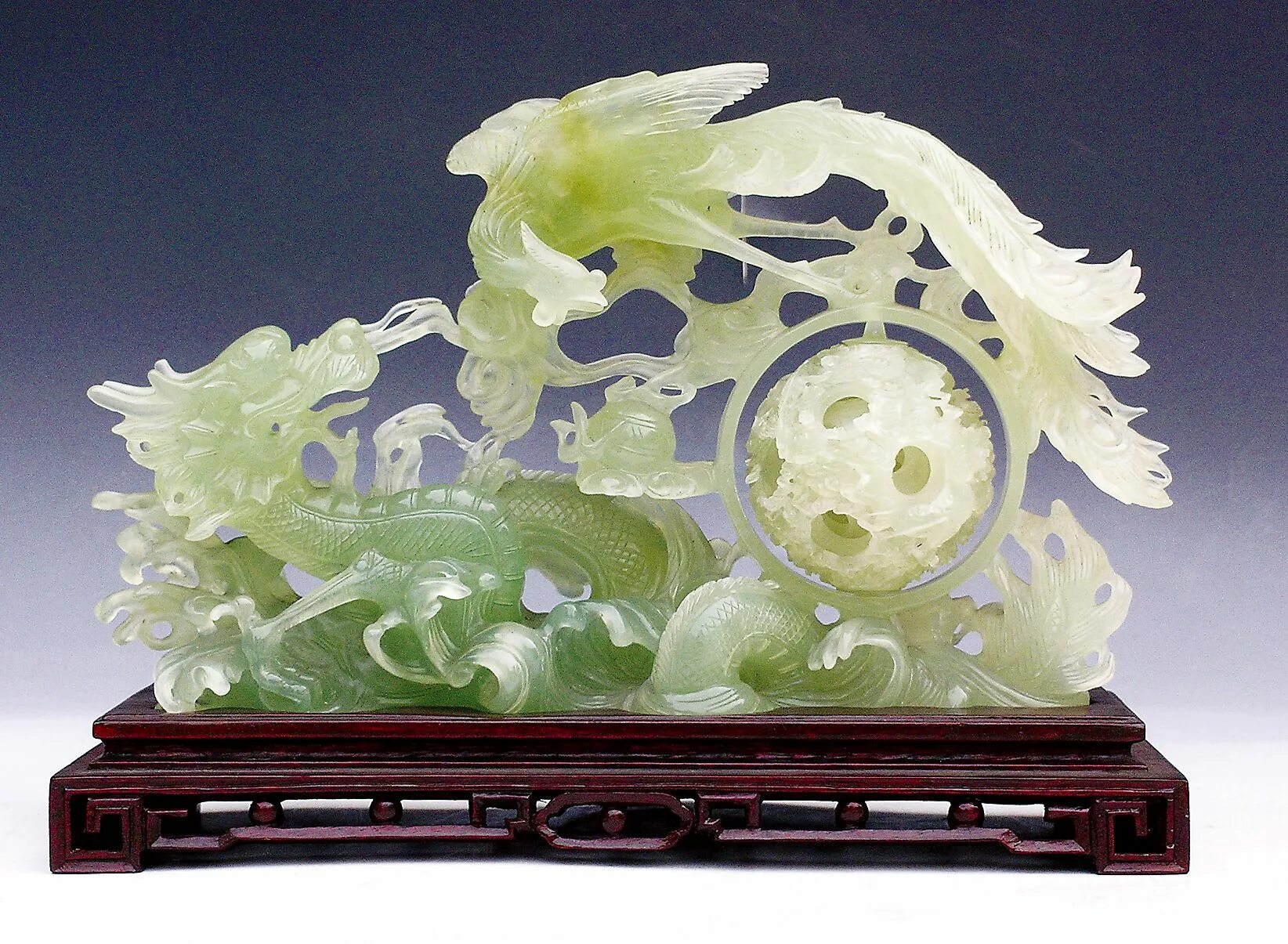 Поделки из нефрита фото DRAGON AND PHOENIX IN JADE Objetos, Arte, Tallados
