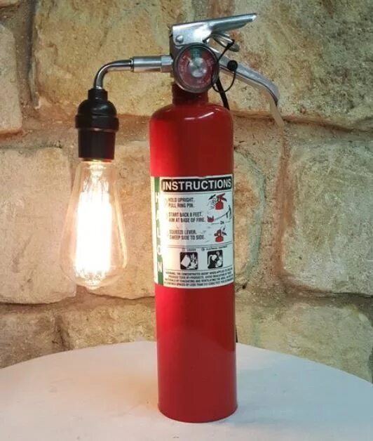 Поделки из огнетушителя своими руками фото 15 DIY Lamps From Recycled Materials - HomelySmart Pipe lamp, Diy lamp, Fire ext