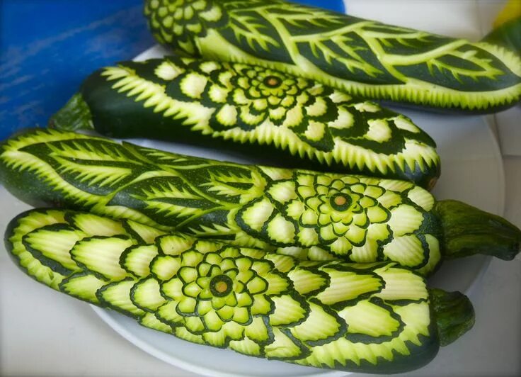 Поделки из огурцов фото Simplybest from food and life: Food Sculpture Food sculpture, Vegetable carving,