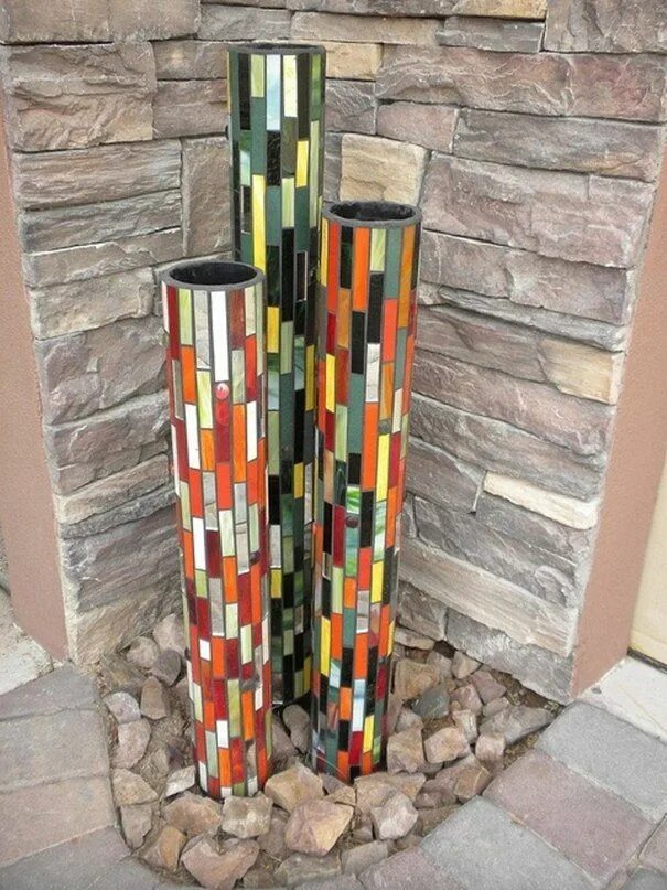 Поделки из остатков своими руками фото Decorating and Useful PVC Pipes for Your Garden - feelitcool.com Mosaic art, Gar