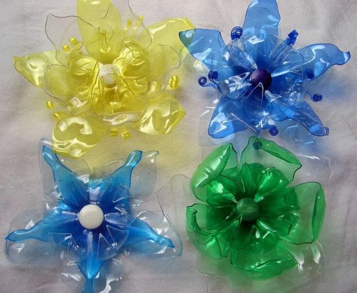 Поделки из пластика фото recycled plastic bottles flower by tom-tom1969 on DeviantArt Plastic bottle flow