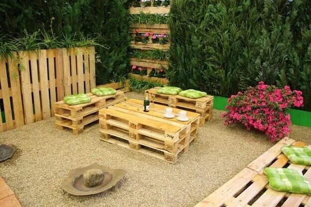 Поделки из поддонов для дачи своими руками DIY Bench Design Ideas to Make Your Garden Comfortable and Inviting Garden bench