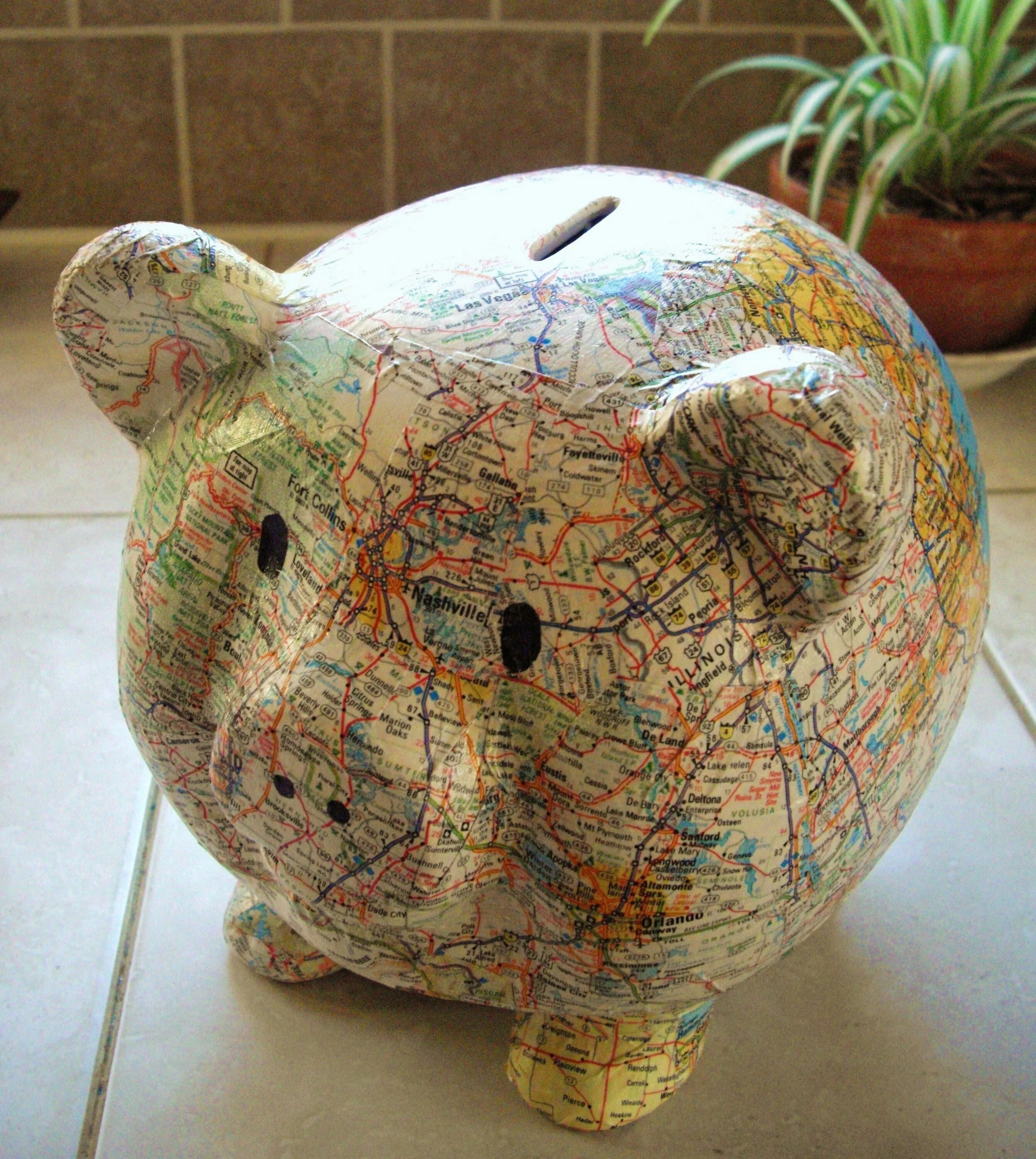 Поделки из попьемоше своими руками фото Best 10 DIY Articles You Should Read Right Now Map crafts, Globe crafts, Piggy b