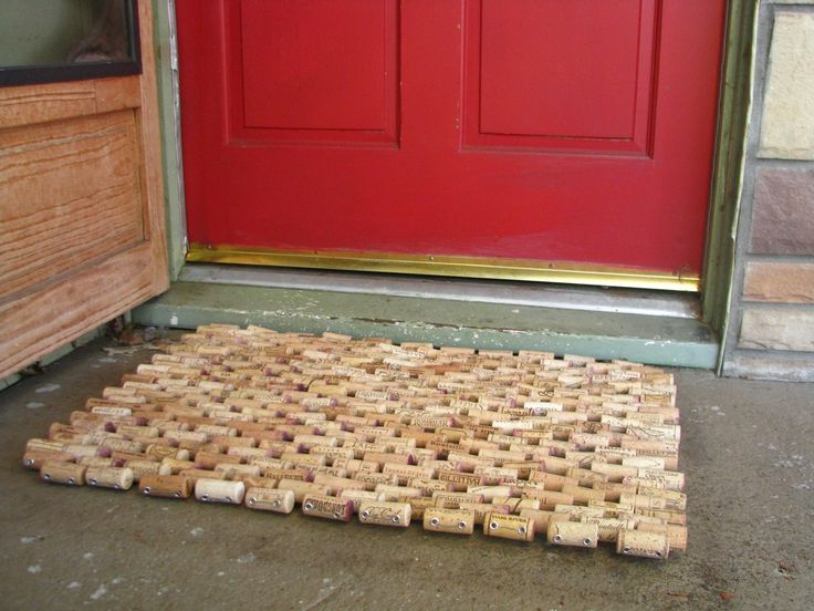 Поделки из пробок от вина фото Wine Cork Doormat 22x33 - Etsy Rolhas de vinho, Rolhas de garrafa de vinho, Rolh