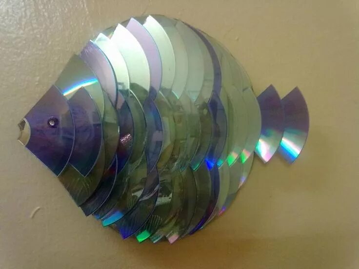 Поделки из сд дисков своими руками фото Old CDs Cd crafts, Old cd crafts, Recycled art projects
