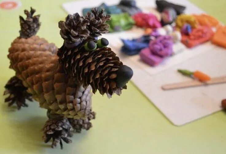 Поделки из шишек из пластилина животных фото Поделки из шишек VK Pine cone crafts, Cones crafts, Crafts for kids