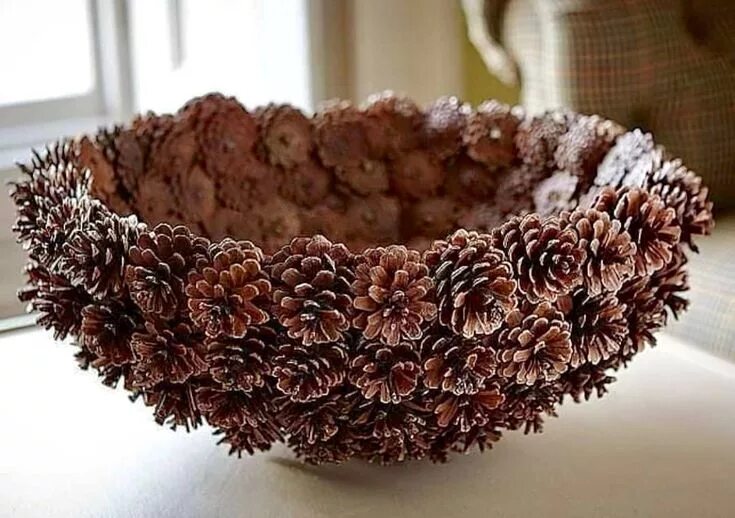 Поделки из шишек своими руками фото Пин на доске Navidad Венок из сосновых шишек, Поделки, Новогодние поделки