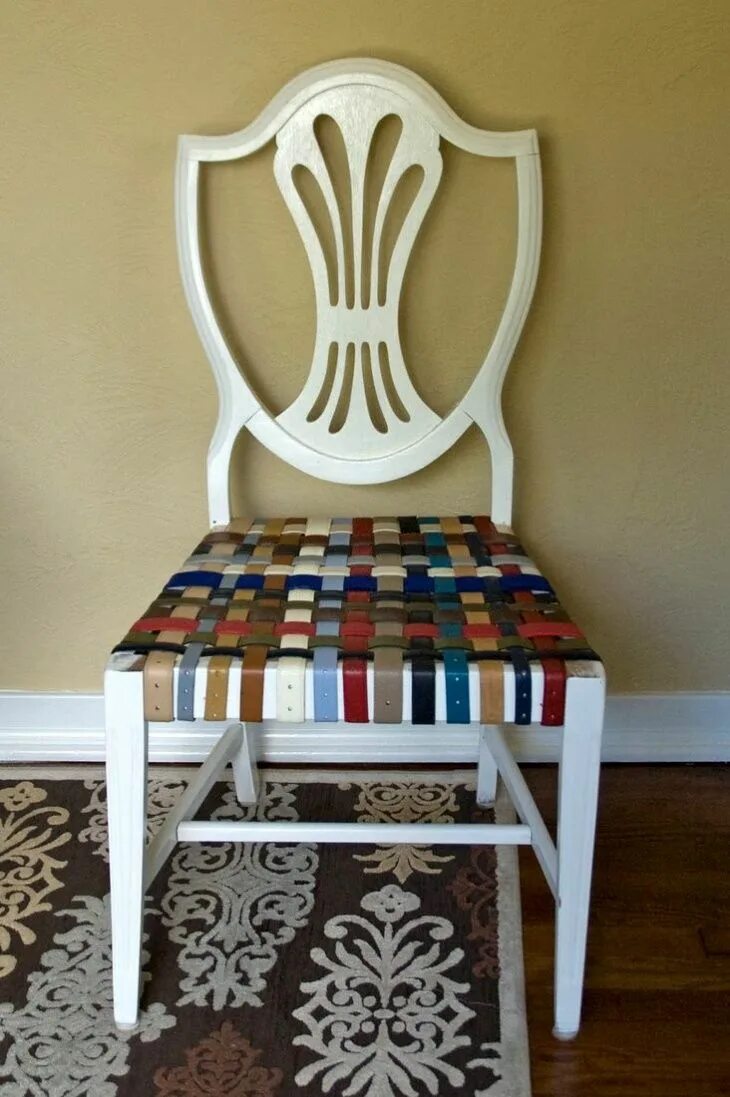 Поделки из старых стульев своими руками фото Стулья и кушетка...из ремней (3 Diy) Old chairs, Decor, Diy furniture