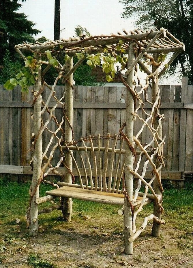 Поделки из стволов деревьев фото Pin on herbs and flowers Garden bench, Garden seating, Rustic gardens