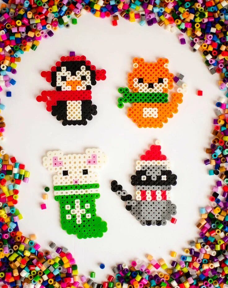 Поделки из термомозаики фото 30 Christmas Perler Bead Patterns, Designs and Ideas Christmas beads craft, Chri