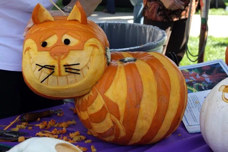 Поделки из тыквы в школу фото Алиса в стране. Чеширский кот Cat pumpkin carving, Pumpkin carving, Disney pumpk