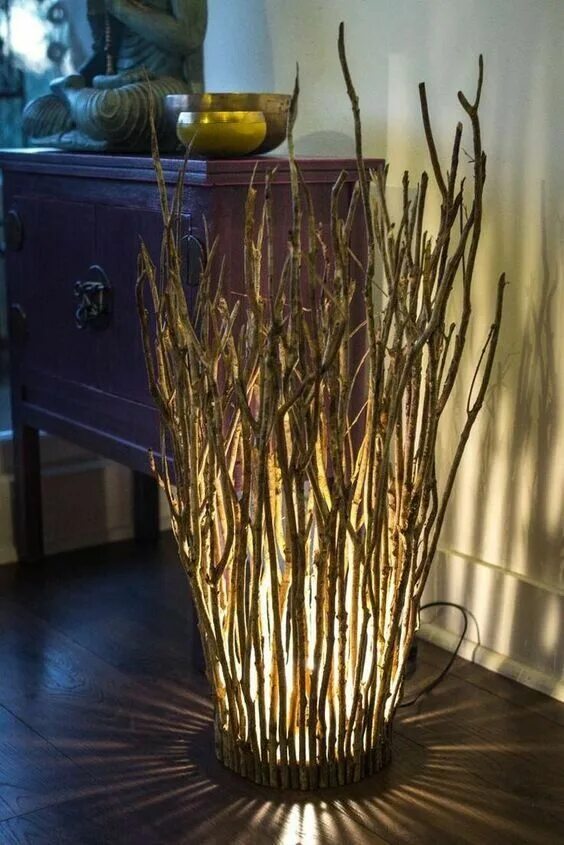 Поделки из веток деревьев своими руками декор Волшебный свет из дерева Diy home decor, Home diy, Driftwood art diy