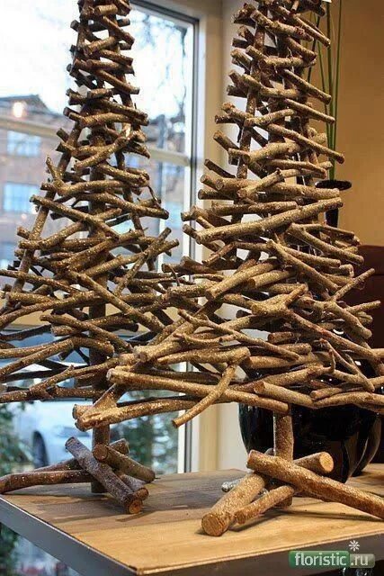 Поделки из веток и деревьев фото Enfeites de natal rústicos, Artesanato de natal diy, Árvore de natal de madeira