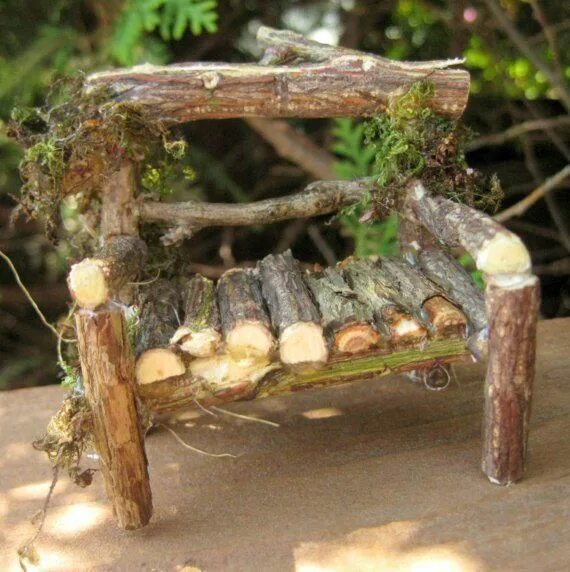 Поделки из веток и деревьев фото Pin by Inger Eklöv on Inspiration till min Fairy trädgård Fairy garden furniture