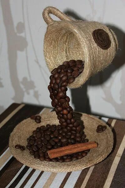 Поделки из зерен кофе своими руками фото Pin by Камелия Коцева on Diy home decor Coffee crafts, Coffee bean art, Teacup c