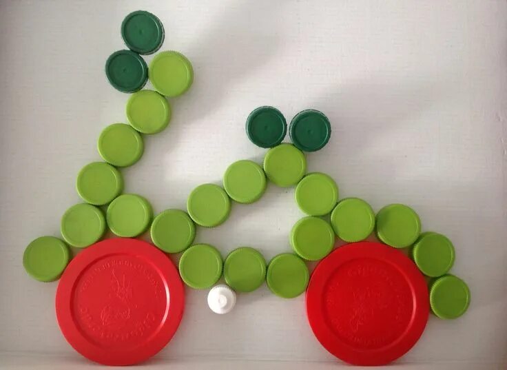 Поделки крышек фото Pin en teresita segundo Artesanías con tapas de botellas, Tapas de botellas, Man