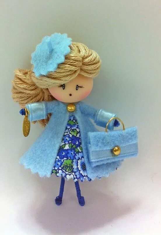 Поделки куклы фото Broches de muñeca Brooch doll panosundaki Pin
