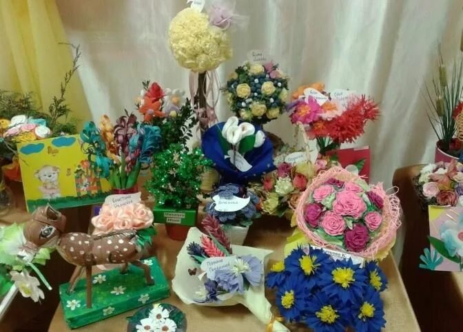 Поделки на конкурс фото Выставка творческих работ участников клубных формирований "Дети творят чудеса" 2