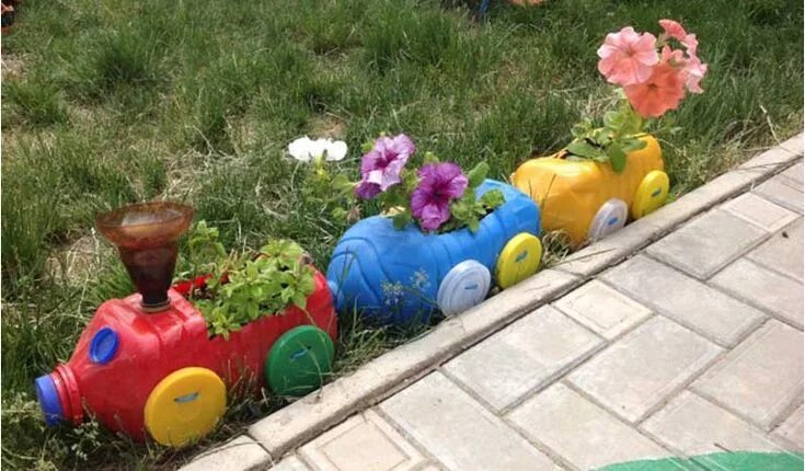 Поделки на участок своими руками фото Поделки из пластиковых бутылок для дома и сада: необычные идеи декора для дачи и