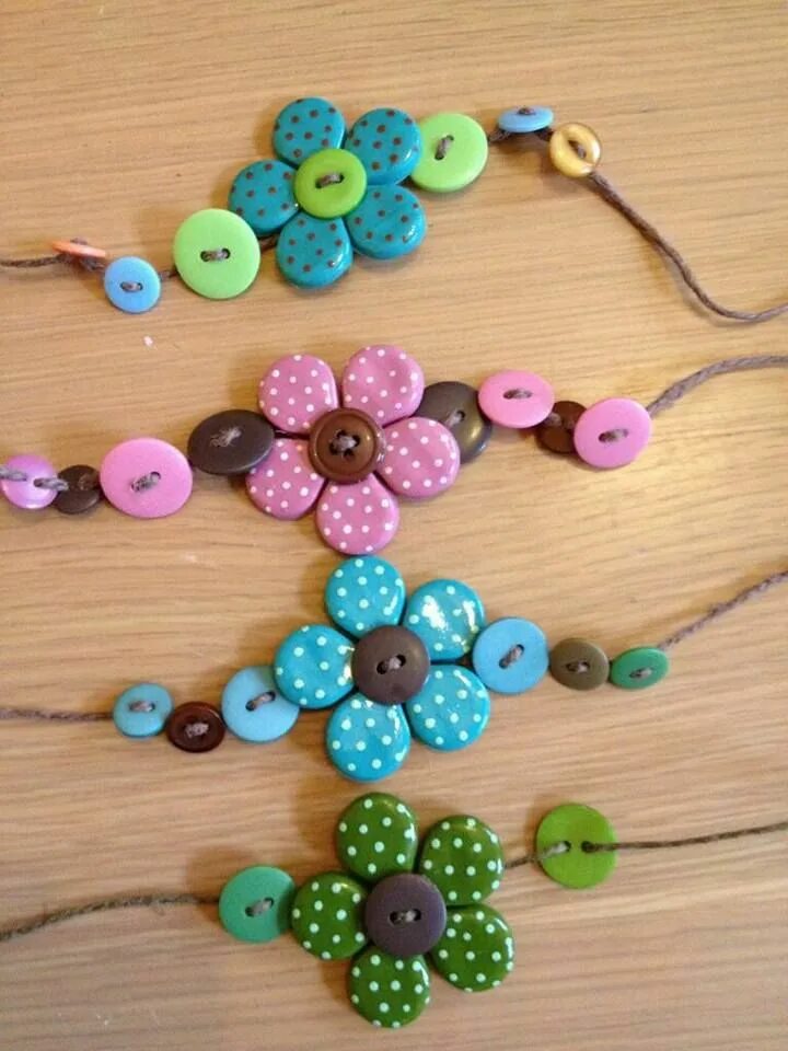 Поделки руками детей фото Pin by Margarita Borras on TODO CON BOTONES Button crafts, Crafts, Diy buttons