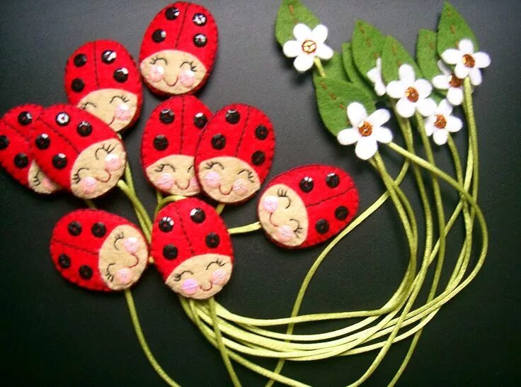 Поделки руками детей фото marcapaginas Felt crafts, Bookmarks handmade, Felt ornaments