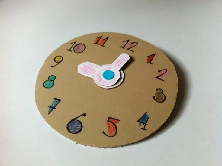 Поделки самоделки часы из бумаги cardboard clock with metal brad connector attached in middle to hold hands of th