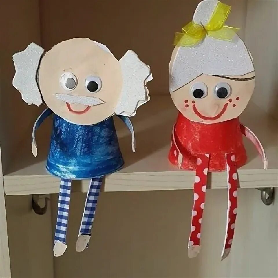 Поделки самоделки для бабушки Pin by Lidia on Festa dei nonni Grandparents day crafts, Paper cup crafts, Cup c
