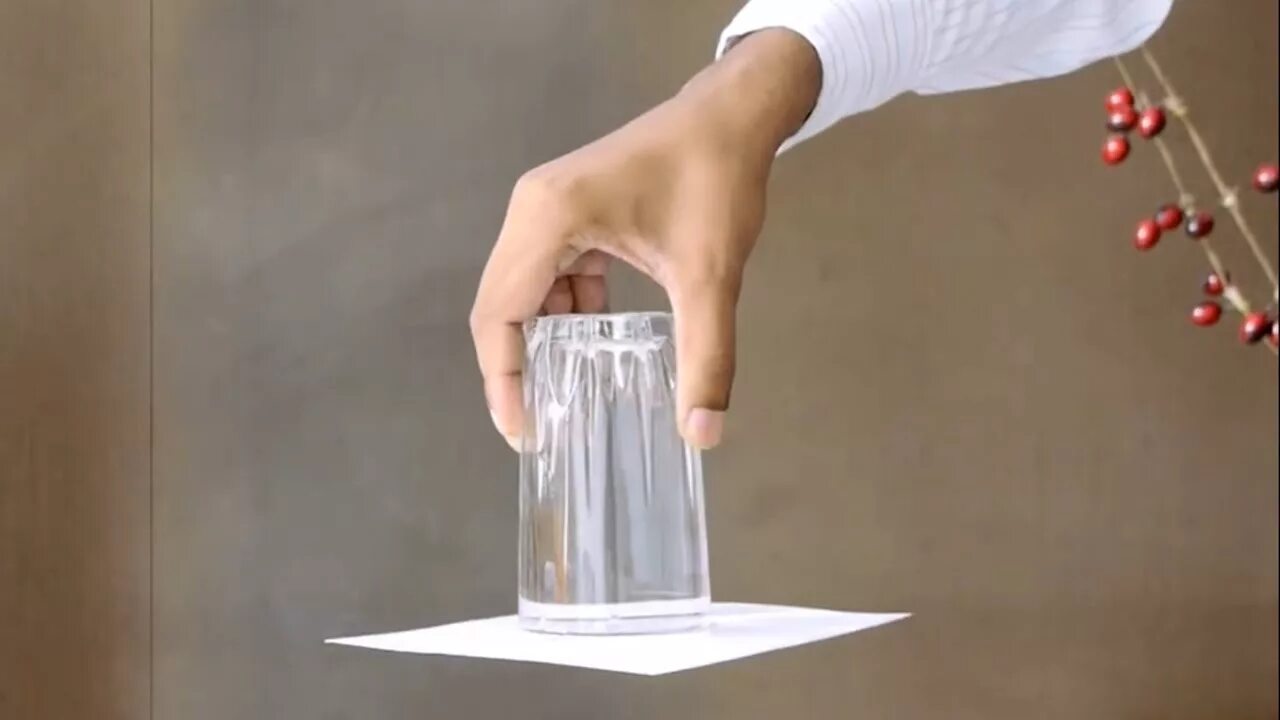 Поделки самоделки фокусы Upside Down Glass of Water Trick - Science Experiment Educational Videos by Moco